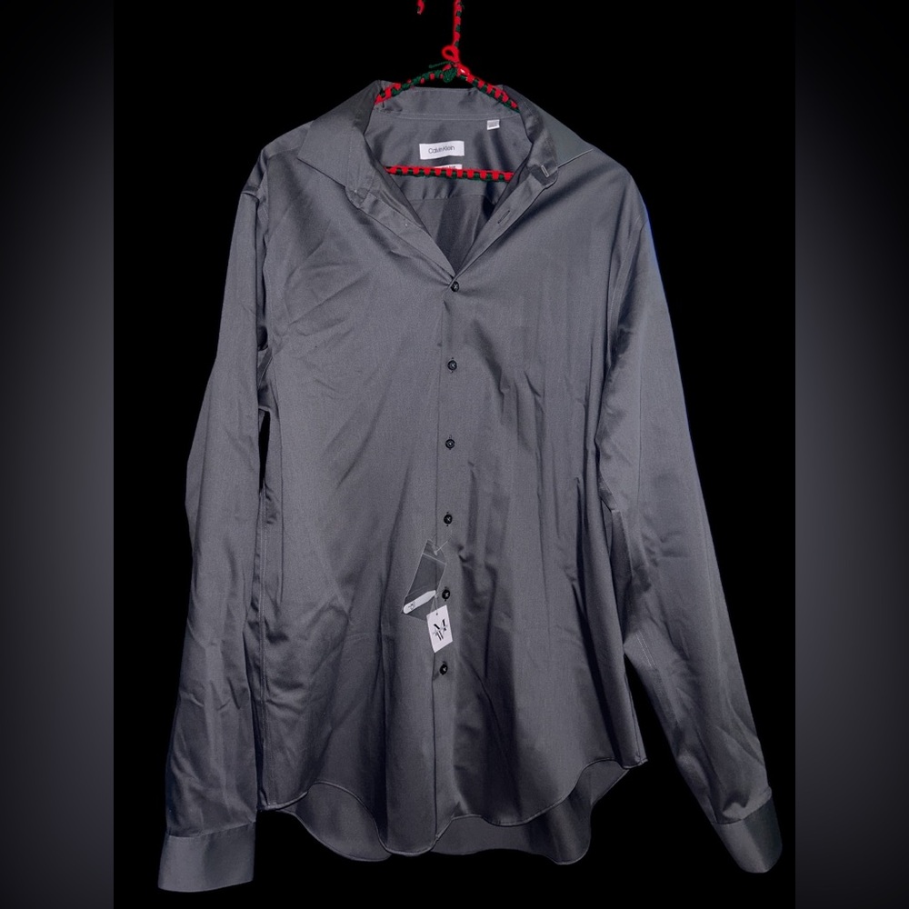 Long Sleeve Men’s Button Down Calvin Klein Size 16 1/2, 38/39. New with tags.